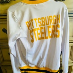 Women’s Steelers Lightweight studded Jacket!